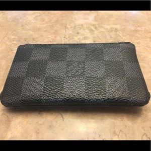 Louis Vuttion card holder / pouch
